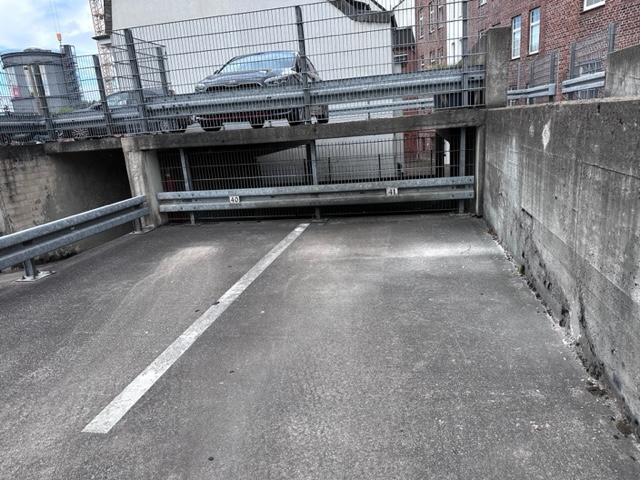 2Stellplätze im Parkhaus